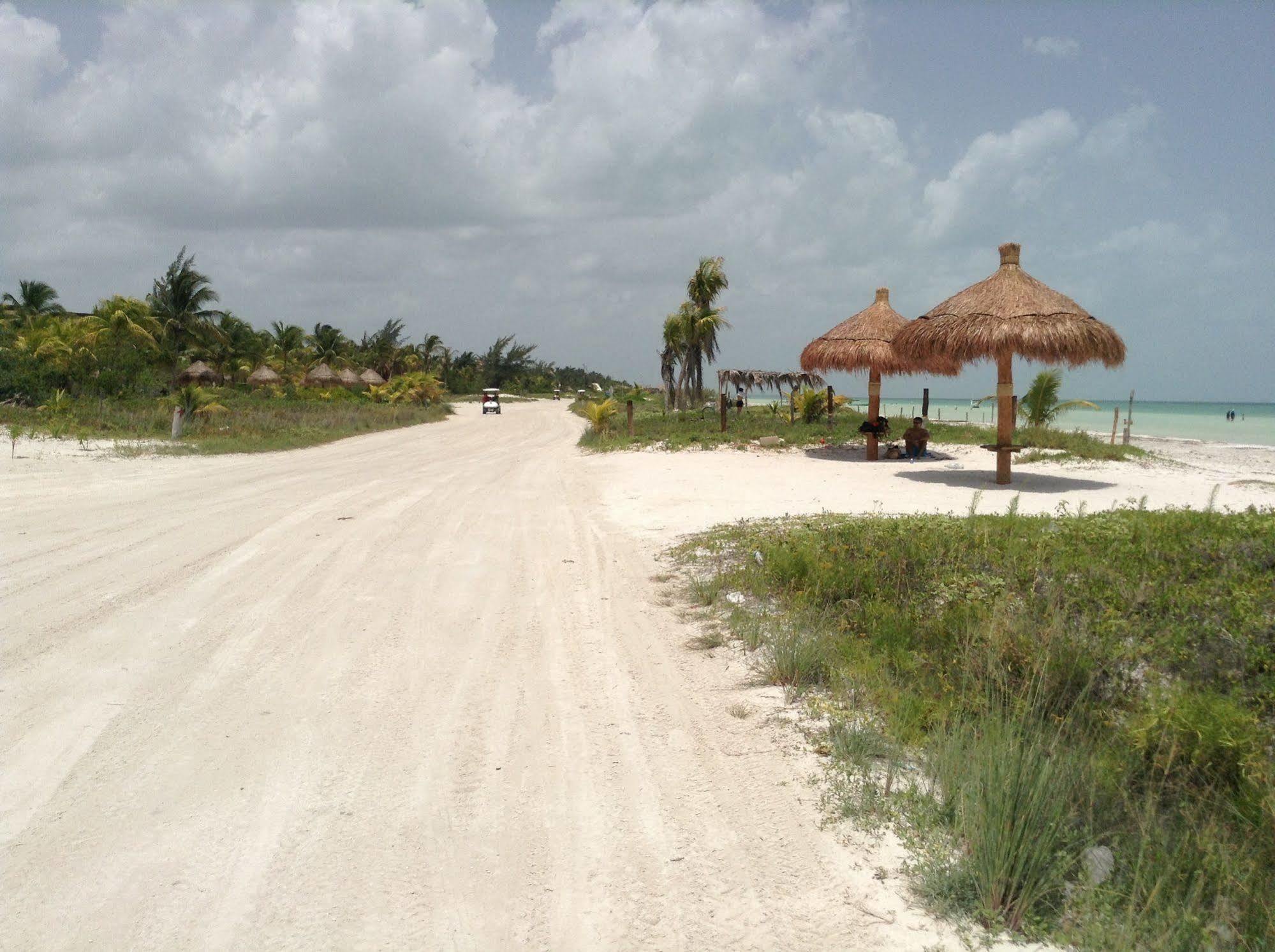 Villas Delfines Isla Holbox Exterior photo